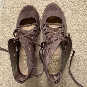 NIB! Vince Camuto Women’s Tressa Suede Sandals